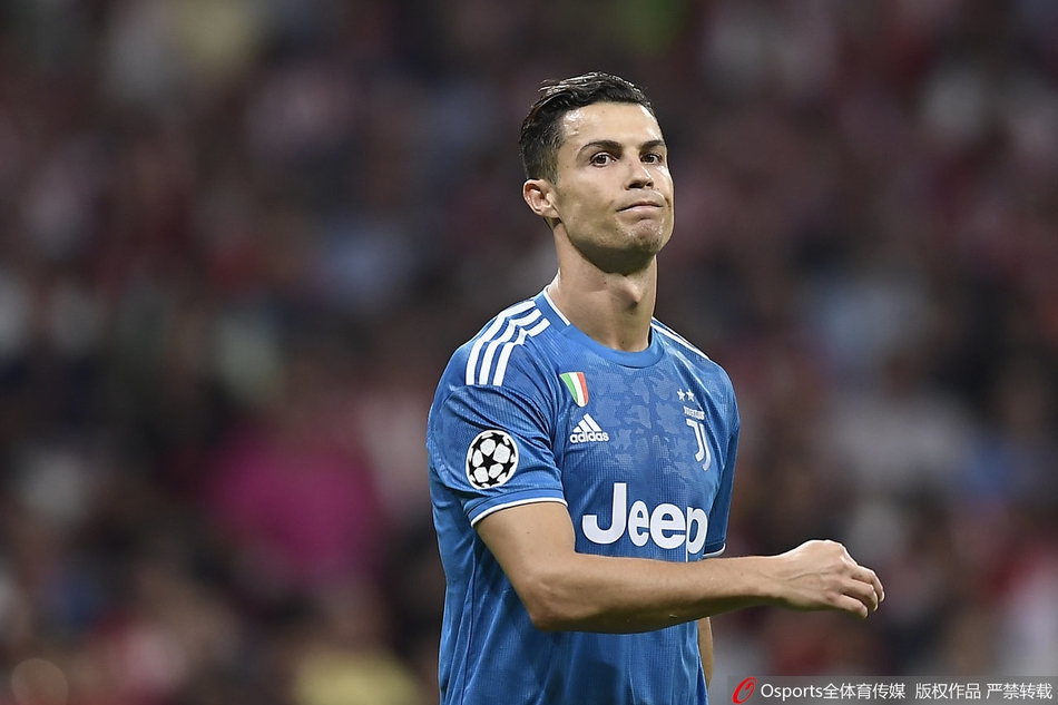 记仇！C罗又向马竞伸出五指