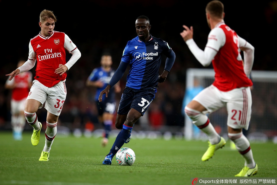 [联赛杯]新援两球 阿森纳5-0