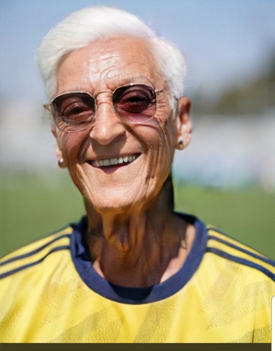 雷人！厄齐尔发型巨变太辣眼