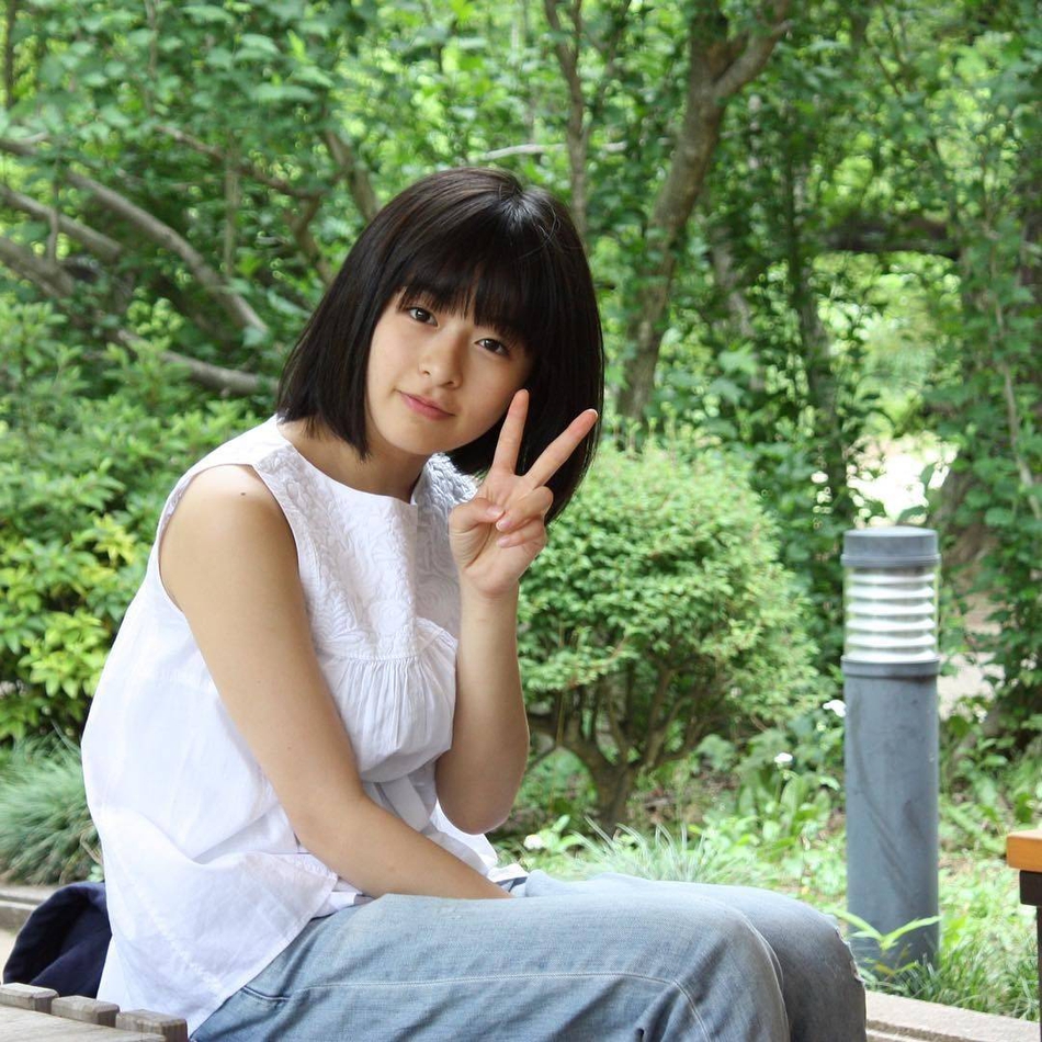 日本18岁美女当上足球应援经理