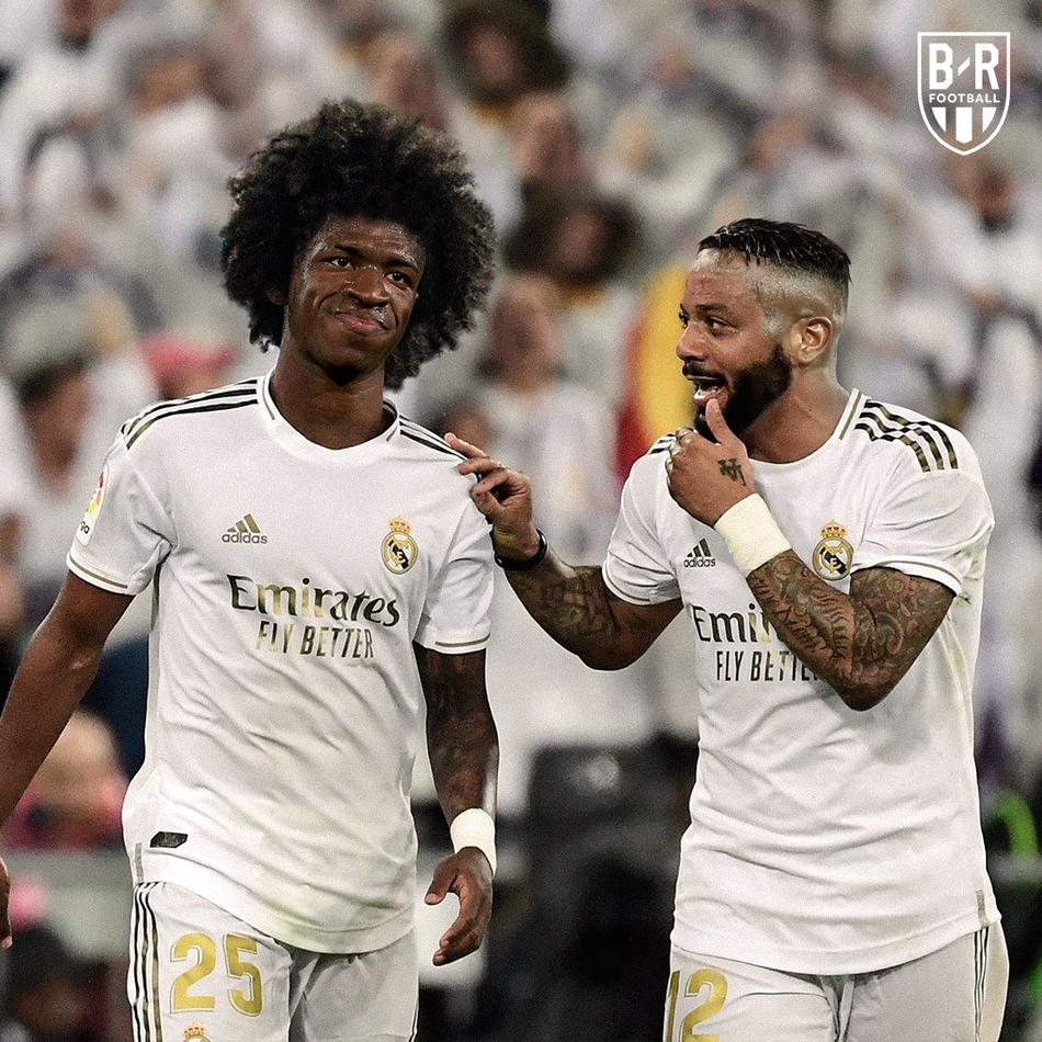 巨星们互换发型 C罗梅西谁可爱