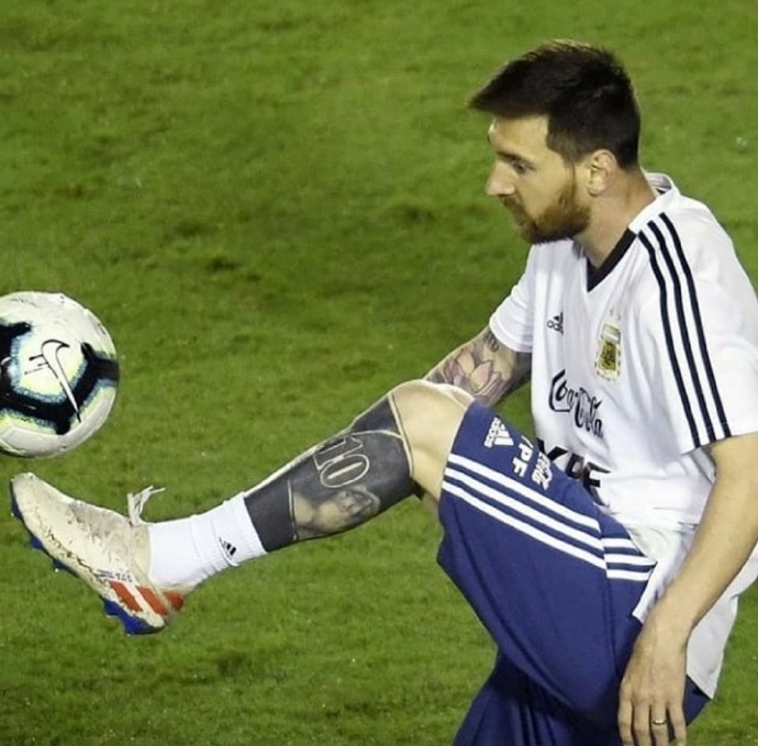 阿根廷训练！梅西阿圭罗玩嗨