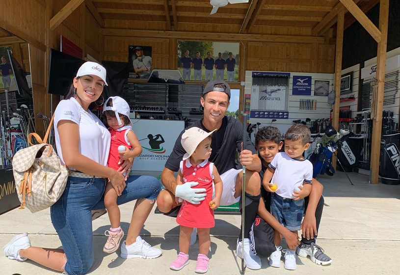 曝C罗已和乔治娜秘密结婚