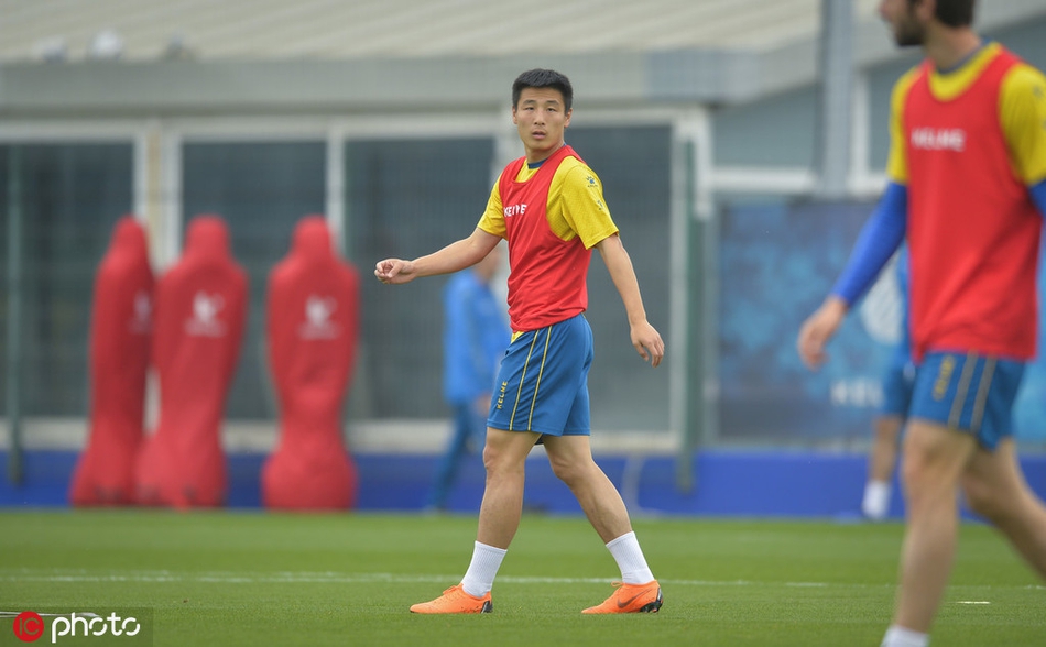 武磊训练！带球射门样样抢眼