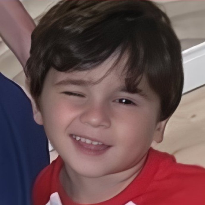 梅西儿子表情包 酷似马拉多纳