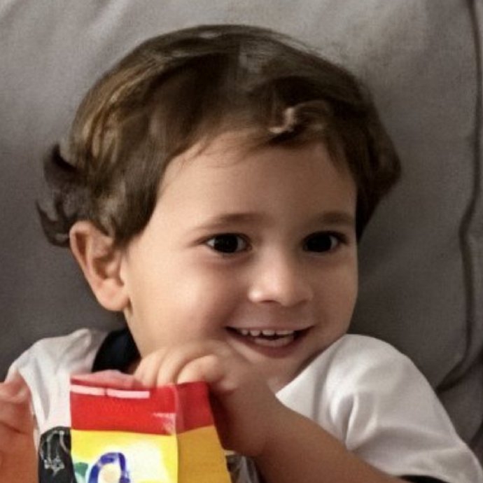 梅西儿子表情包 酷似马拉多纳