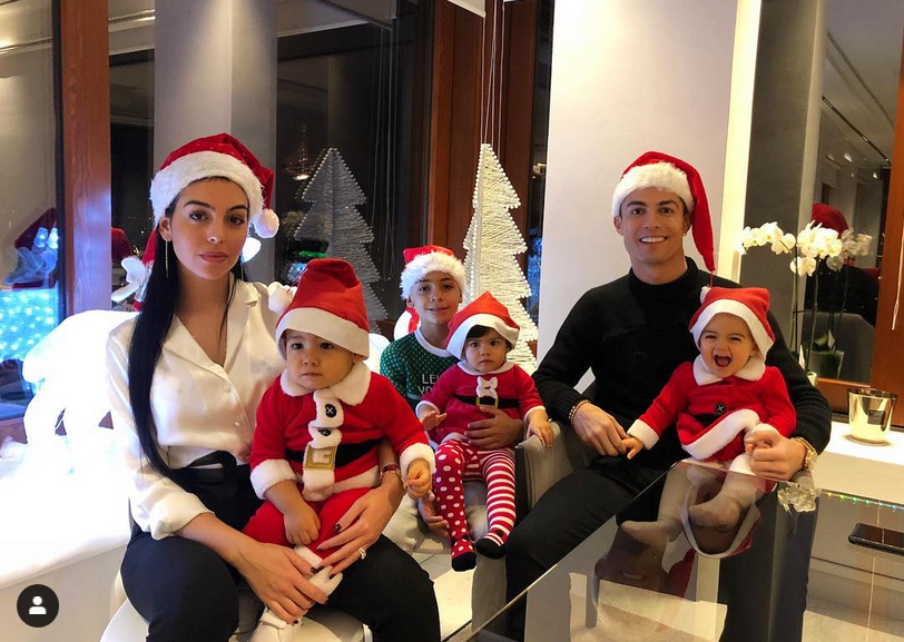 看总裁C罗咋带娃！霸道又温暖