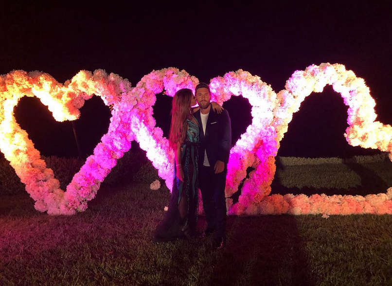 梅西娇妻INS画风！纯美如少女