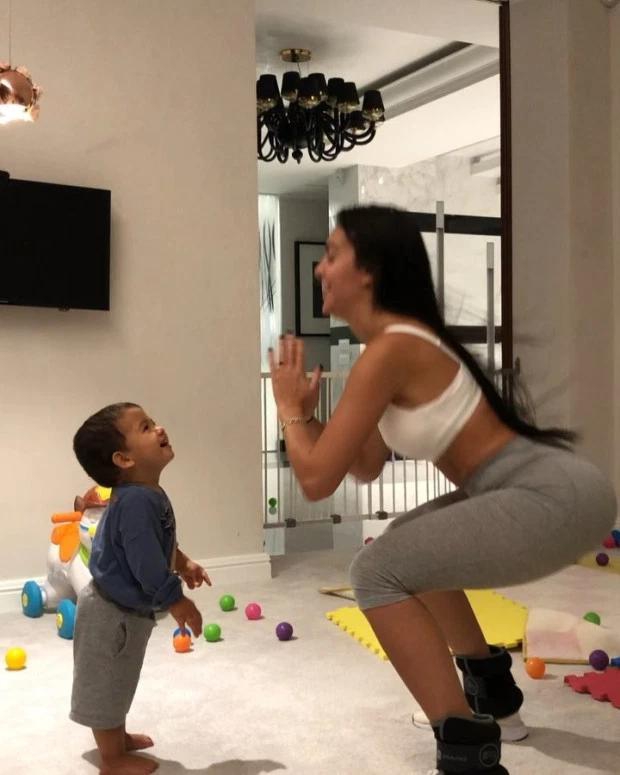 奢华！揭秘C罗都灵山景别墅