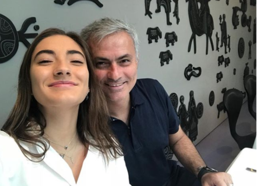 穆帅21岁女儿长大了！情史丰富