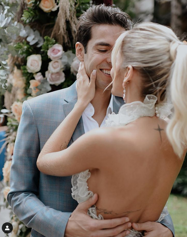 卡卡大婚！迎娶小12岁女友