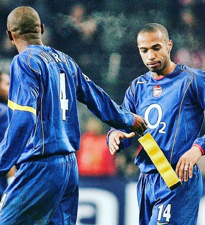 岁月啊！亨利和维埃拉教练对决