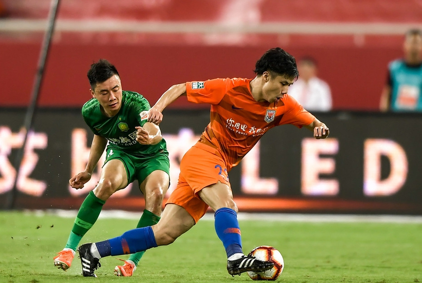 得票一览！梅西C罗国足队长投谁