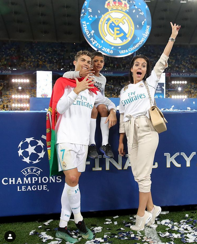 曝C罗已和乔治娜秘密结婚