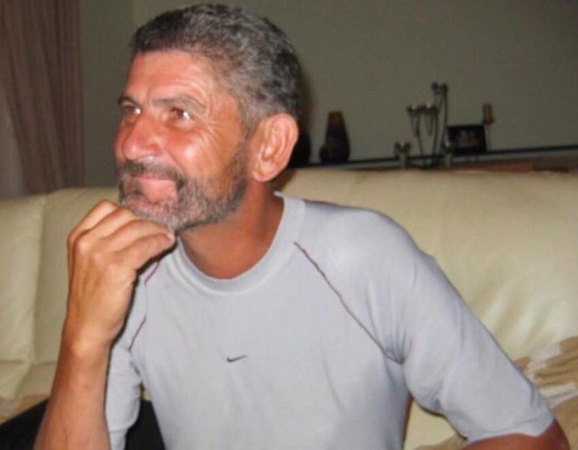 C罗儿时罕见照片！可爱白西装