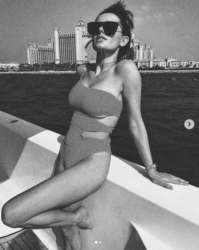 太美了!名将绯闻女友英式清纯