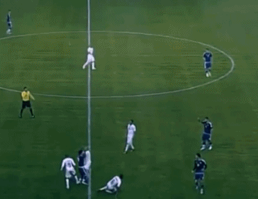 看发怒的梅西 如何硬刚对手！