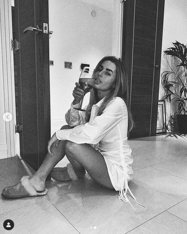 太美了!名将绯闻女友英式清纯