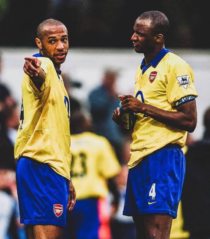 岁月啊！亨利和维埃拉教练对决