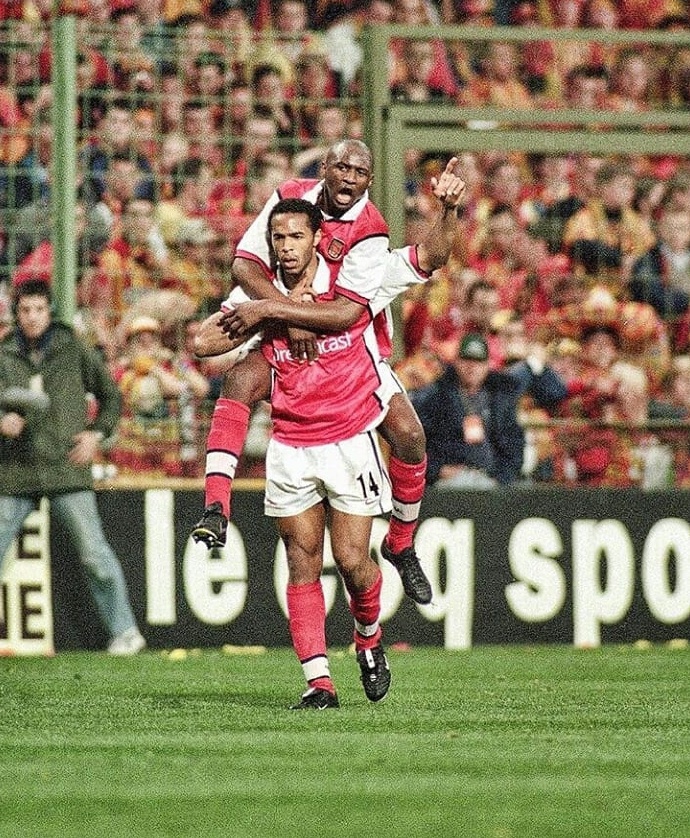 岁月啊！亨利和维埃拉教练对决