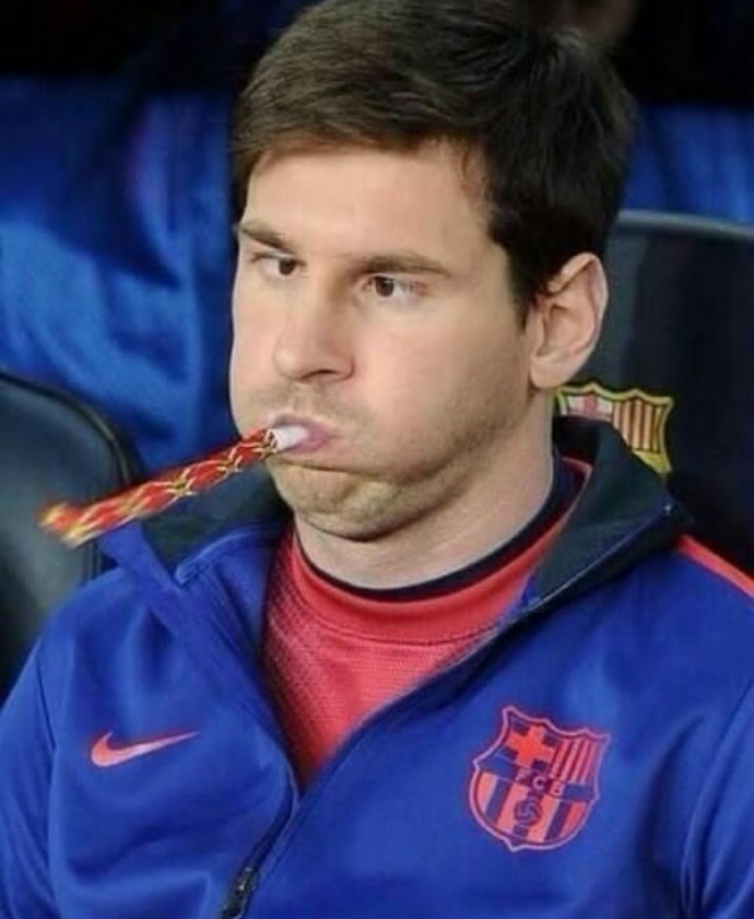 帅！梅西10张适合当头像的照片