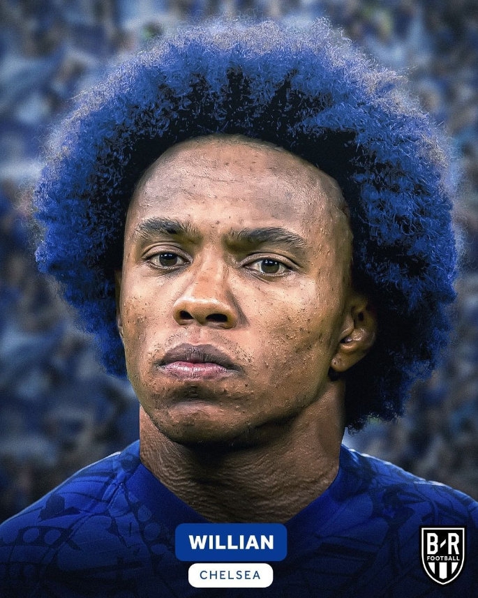 当梅西C罗头发染成队服颜色