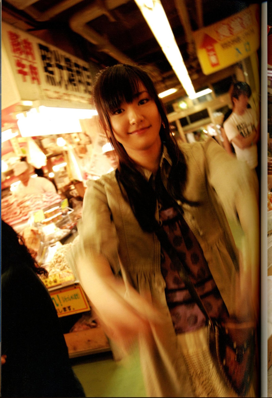 日本美女助力足球！甜美可人