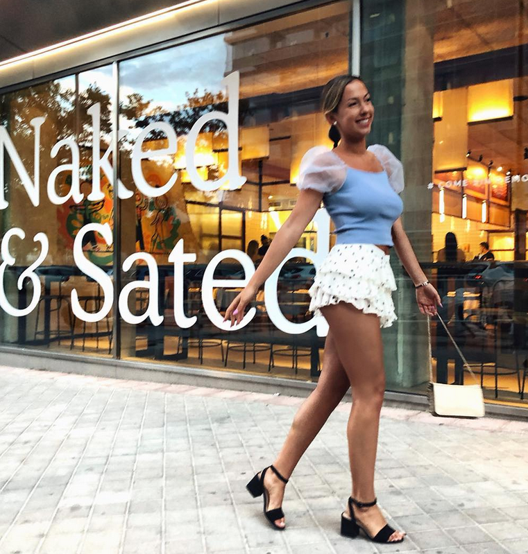 美艳！马竞新援女友拥魔鬼身材