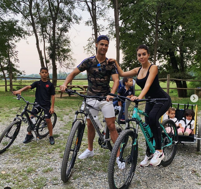 曝C罗已和乔治娜秘密结婚