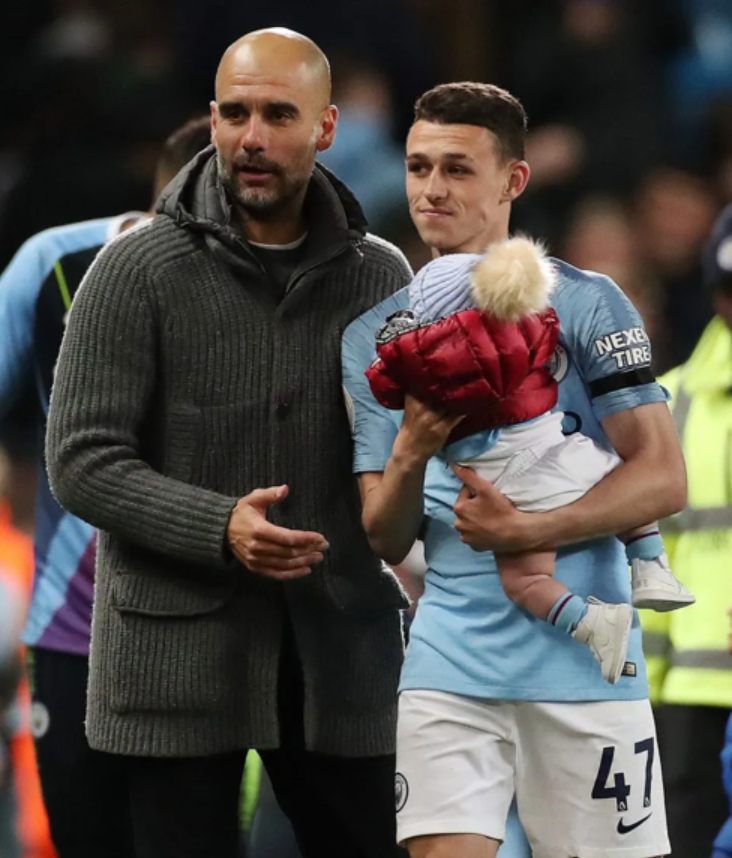 人生赢家!曼城新核18岁当父亲