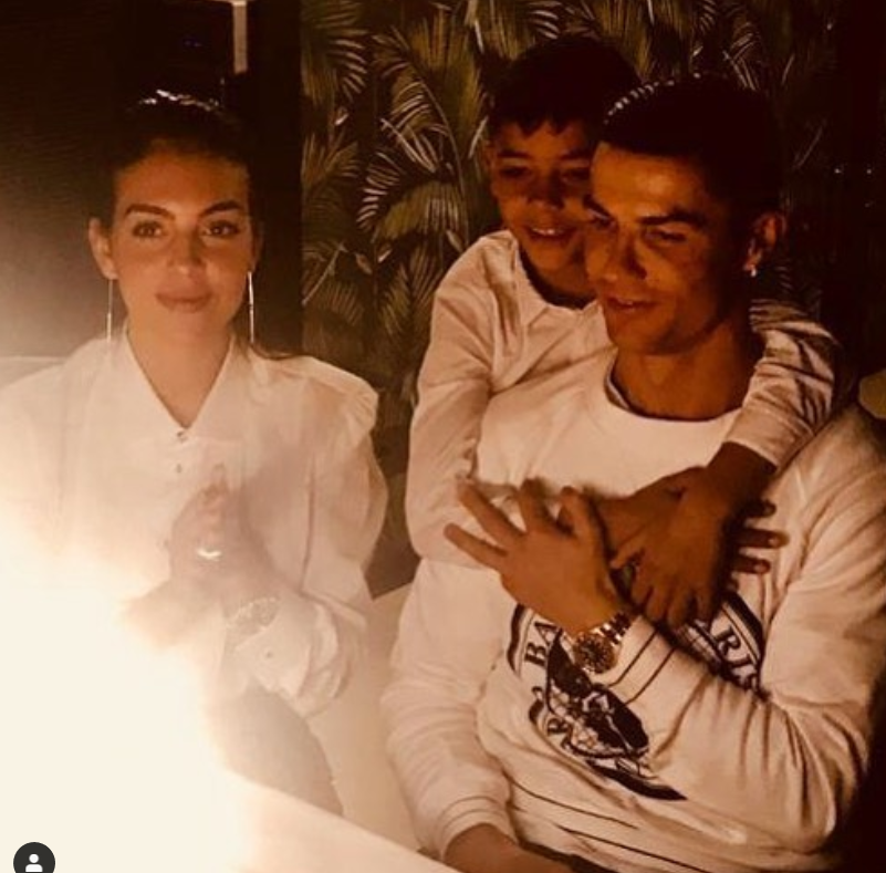 看总裁C罗咋带娃！霸道又温暖