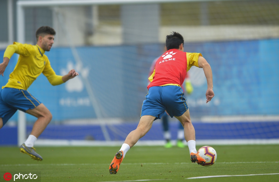 武磊训练！带球射门样样抢眼