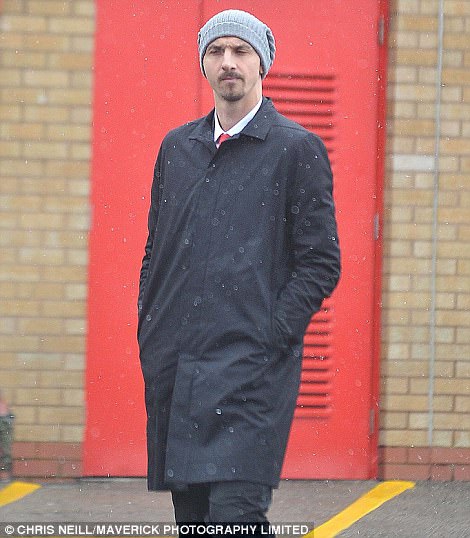 穆帅爵爷领群星悼念慕尼黑空难