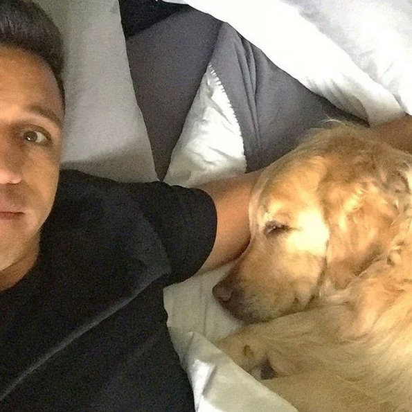 晒狗狂魔！桑切斯和他的爱狗们