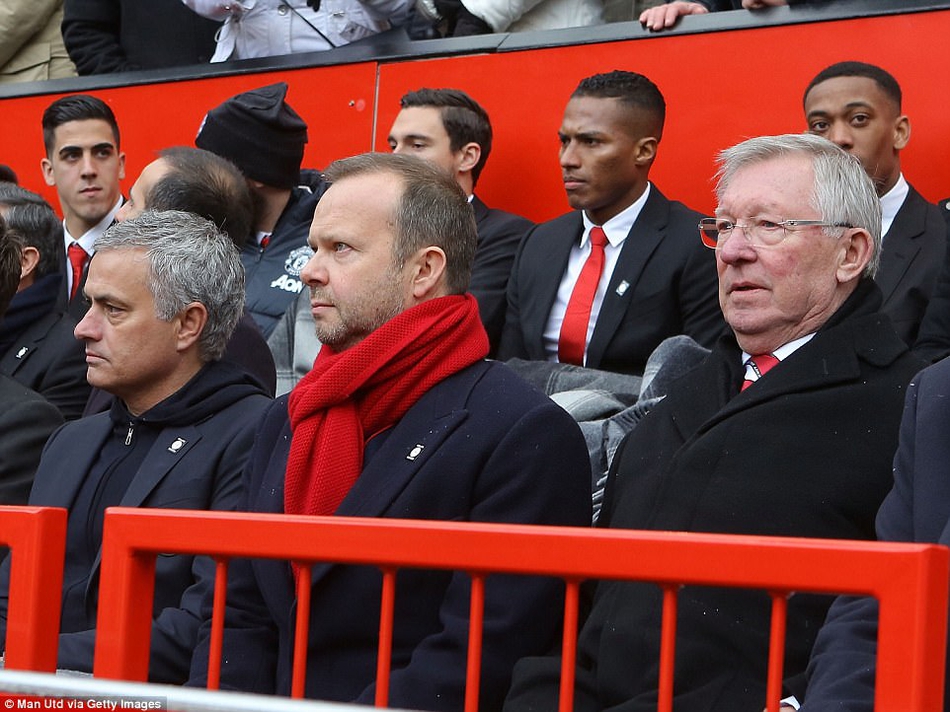 穆帅爵爷领群星悼念慕尼黑空难