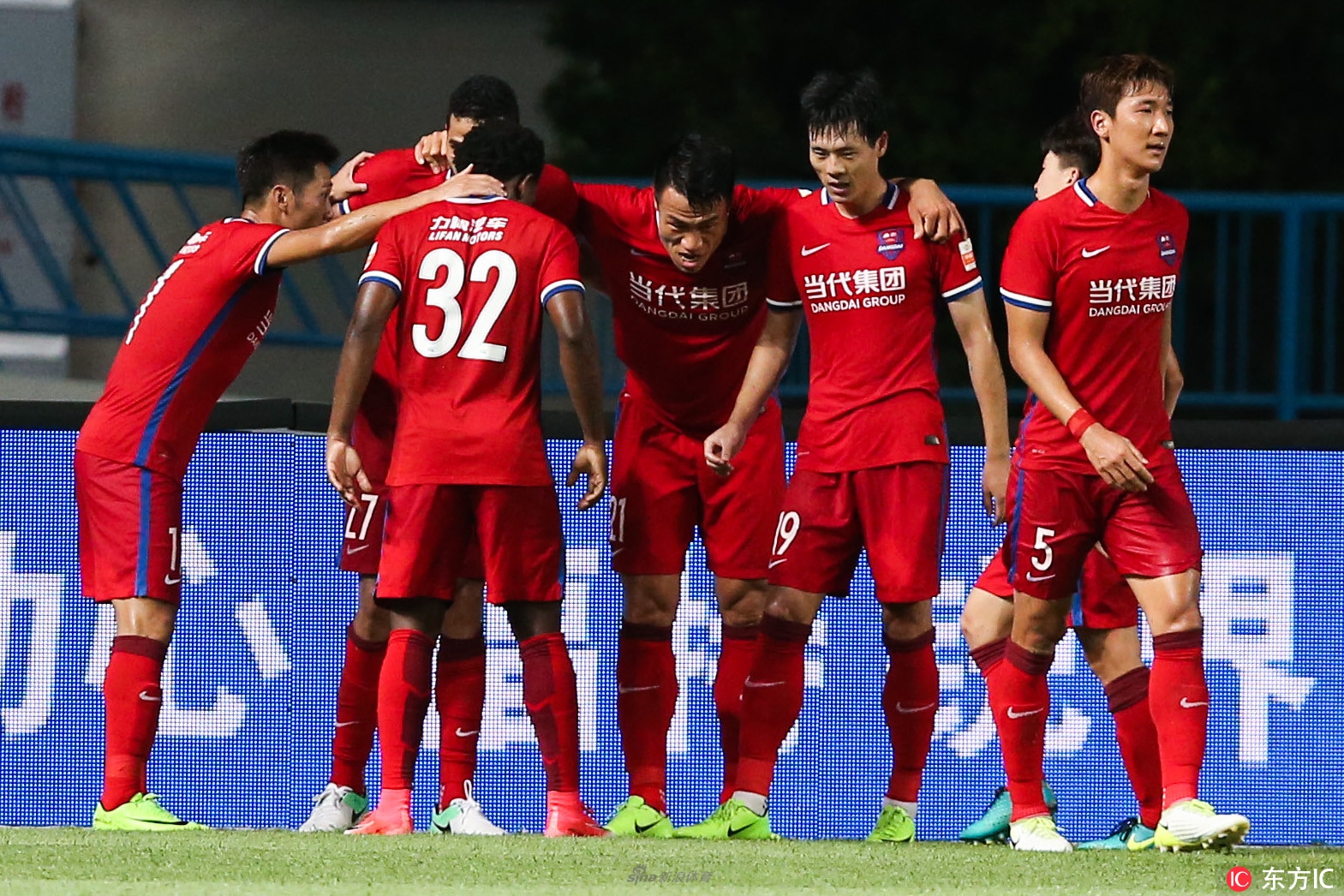 卡尔德克进球庆祝