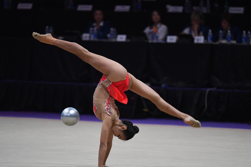 新浪直击亚运会艺术体操团体决赛
