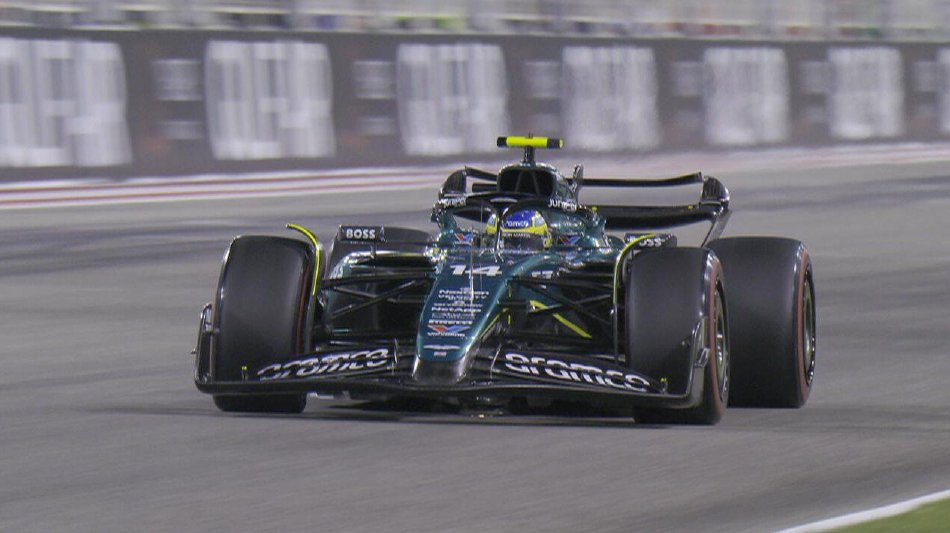 图集2024年f1巴林站周五排位赛