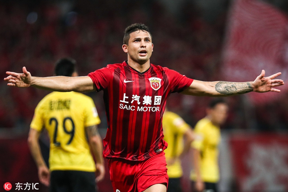 埃神致命一击 上港占据先机