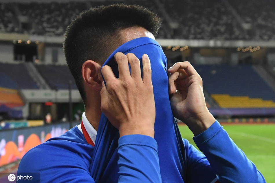 申花落败杨旭孙世林痛哭