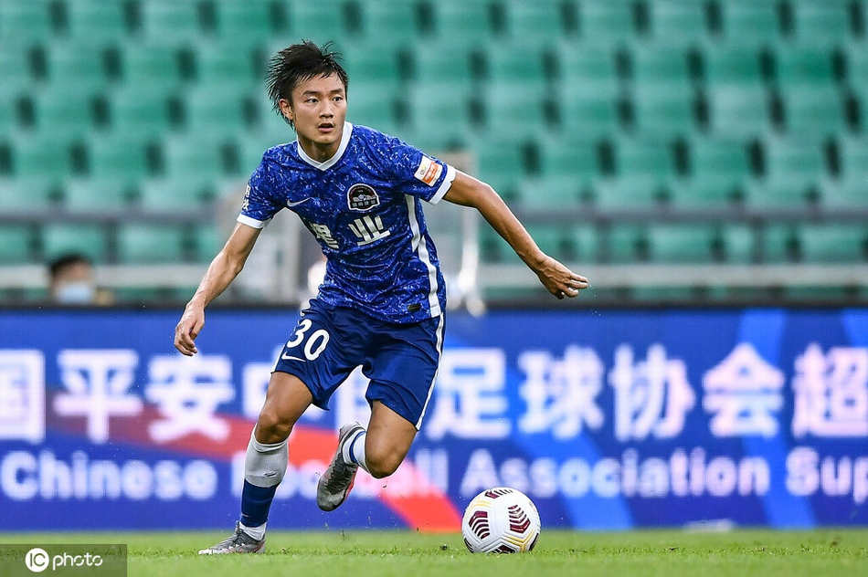 [中超]重庆队3-2逆转河南队