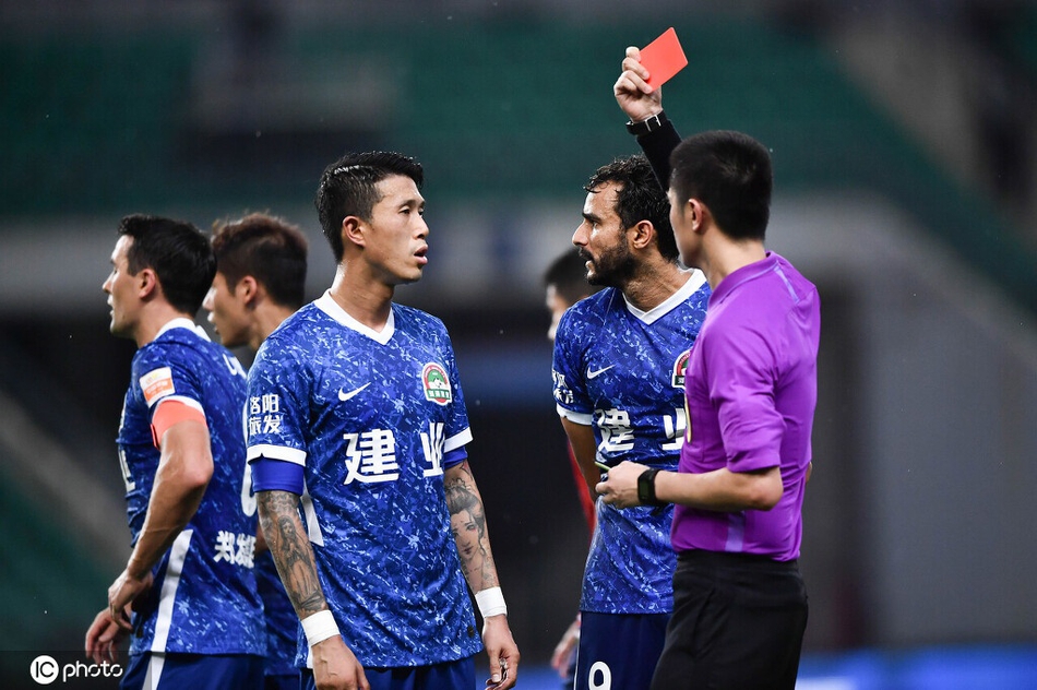 [中超]重庆队3-2逆转河南队