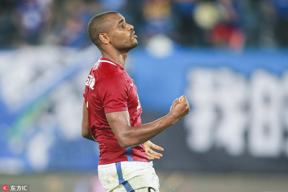 里卡多率先破门