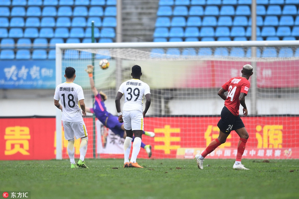 张思鹏望尘莫及