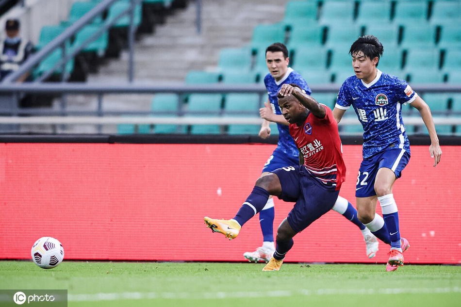 [中超]重庆队3-2逆转河南队