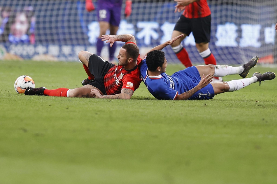 新浪直击上海上港点球战6-5上海申花