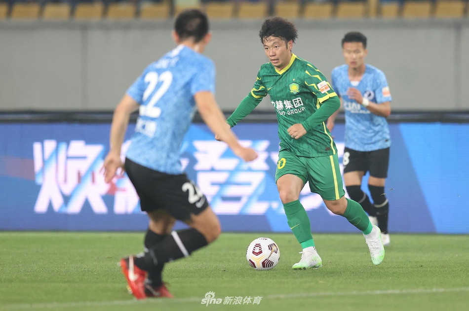 新浪直击北京国安2-0大连人