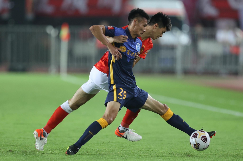 新浪直击广州队2-2广州城