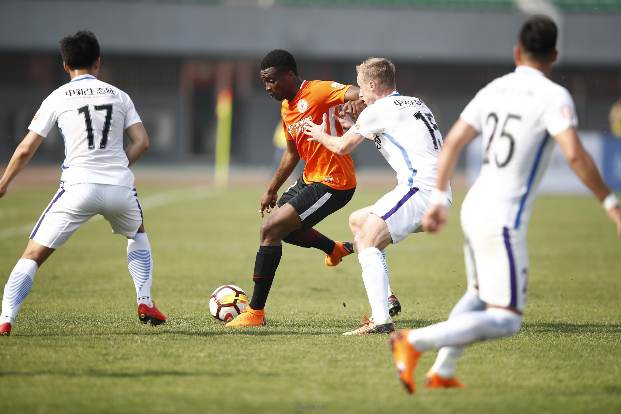 穆坎乔寻找空间