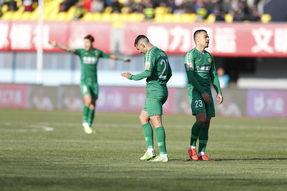 归化球员李可第一次代表国安上场